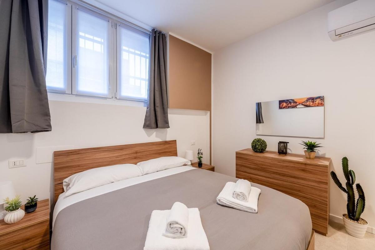 Authentic Private Flat 2 Min From Navigli Mailand