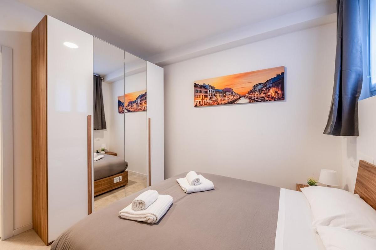 Authentic Private Flat 2 Min From Navigli