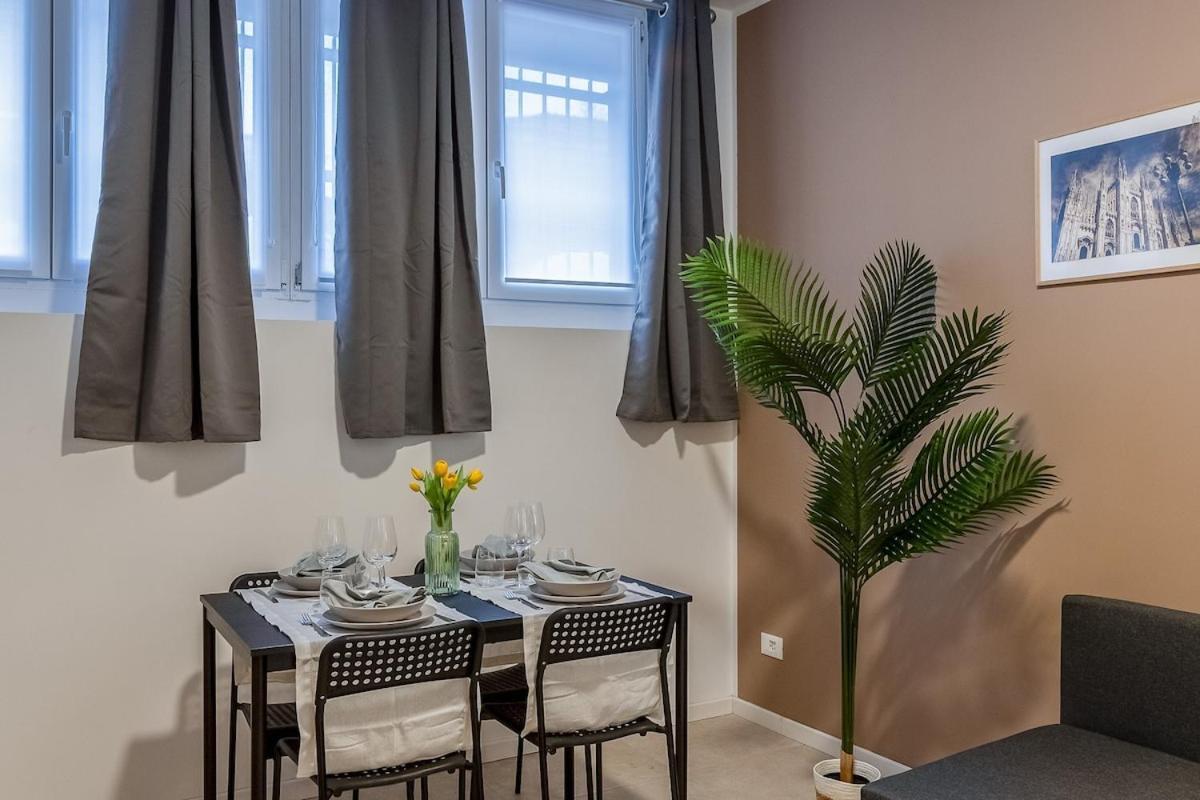 Authentic Private Flat 2 Min From Navigli Mailand